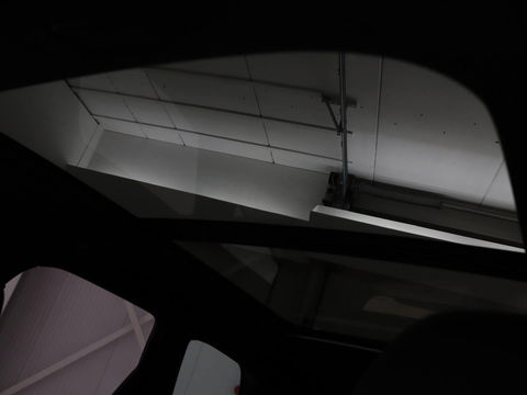 Volvo XC60 2.0 Recharge T6 AWD R Design | Panoramadak | Head-Up | Stoel & stuurverwarming | Camera | Adaptive cruise | Trekhaak | Harman/Kardon | Navigatie | Full LED | 22'' lichtmetalen velgen
