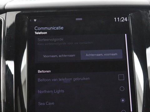 Volvo XC60 2.0 Recharge T6 AWD R Design | Panoramadak | Head-Up | Stoel & stuurverwarming | Camera | Adaptive cruise | Trekhaak | Harman/Kardon | Navigatie | Full LED | 22'' lichtmetalen velgen