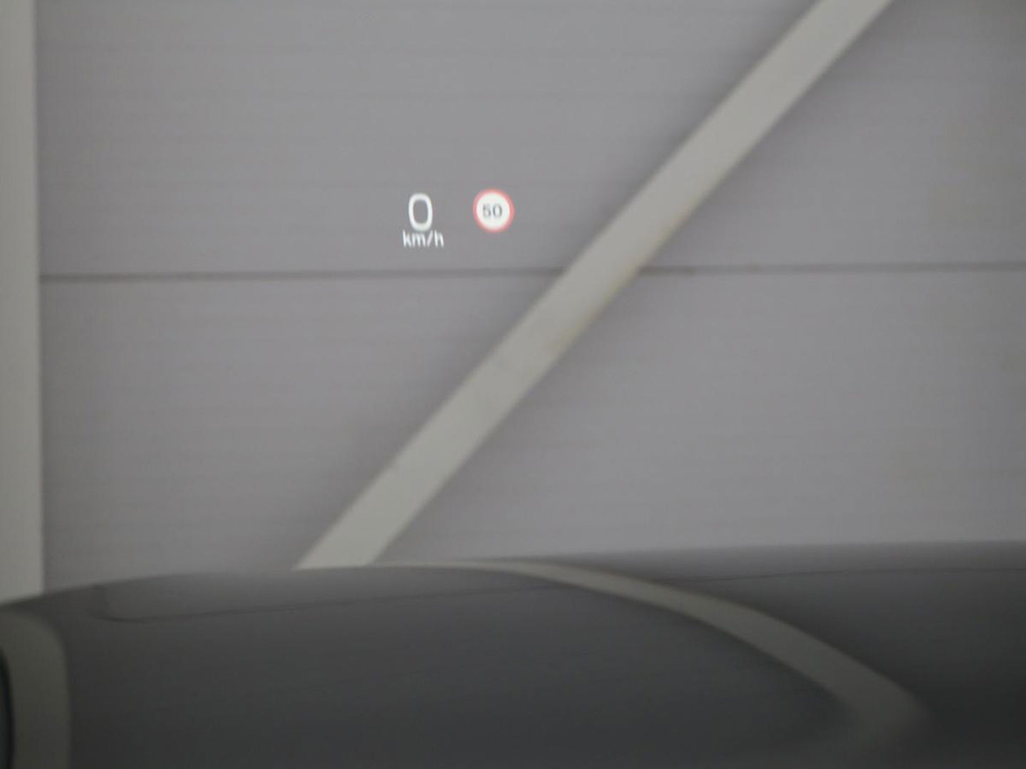 Volvo V90 2.0 T8 AWD R-Design | Panoramadak | Head-Up | Trekhaak | Stoel & stuurverwarming | Leder | 360 camera | Luchtvering | Harman/Kardon | Adaptive cruise | Achterbankverwarming