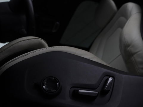 Volvo V90 2.0 T8 AWD R-Design | Panoramadak | Head-Up | Trekhaak | Stoel & stuurverwarming | Leder | 360 camera | Luchtvering | Harman/Kardon | Adaptive cruise | Achterbankverwarming