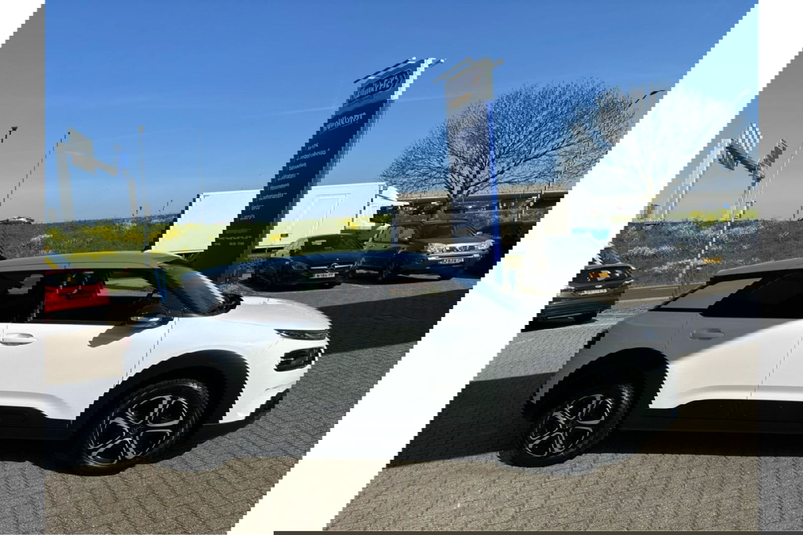 Citroën C4 Cactus 1.2 PURETECH 110PK FEEL ED. AIRCO CAPLAY NAVI PDC
