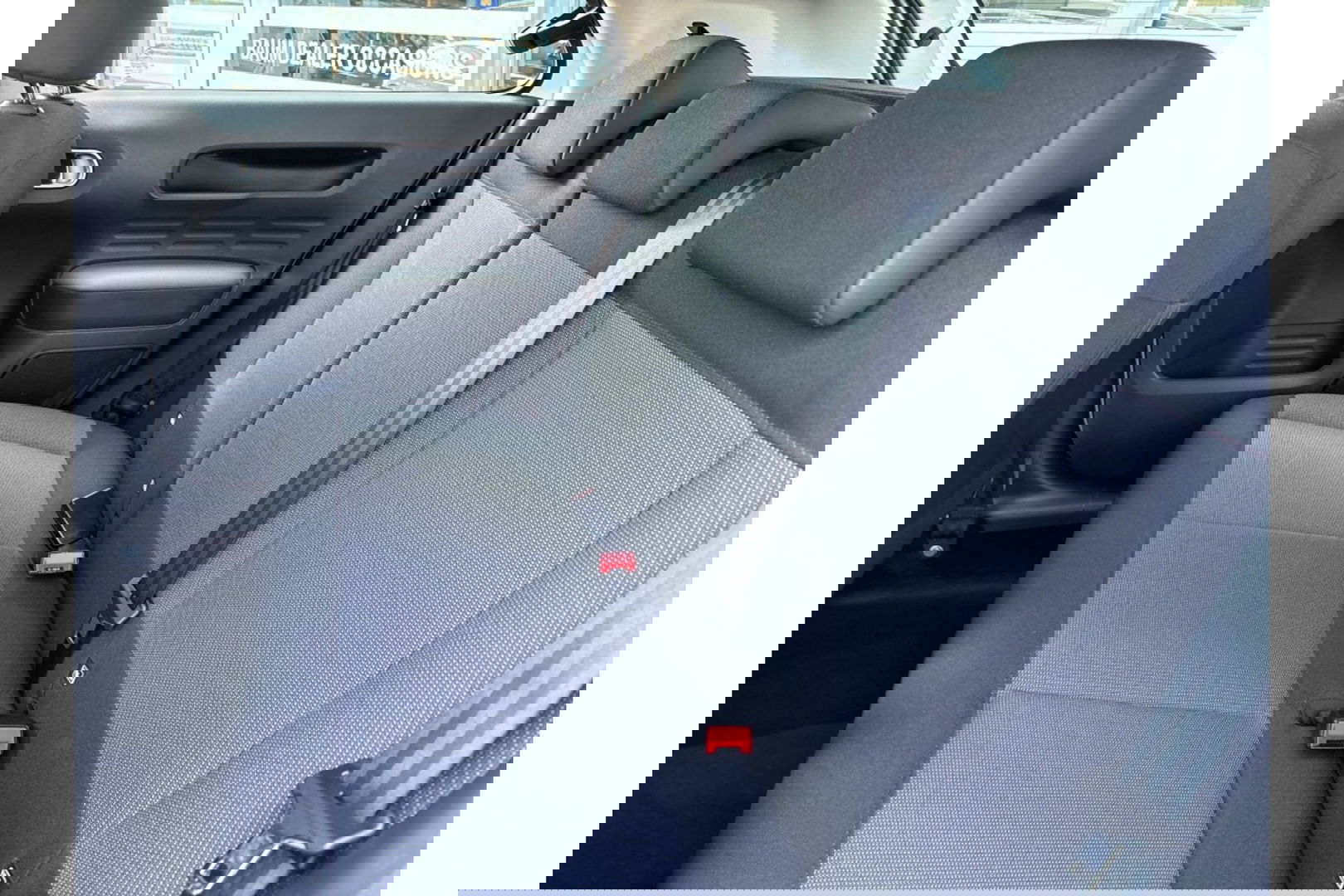 Citroën C4 Cactus 1.2 PURETECH 110PK FEEL ED. AIRCO CAPLAY NAVI PDC