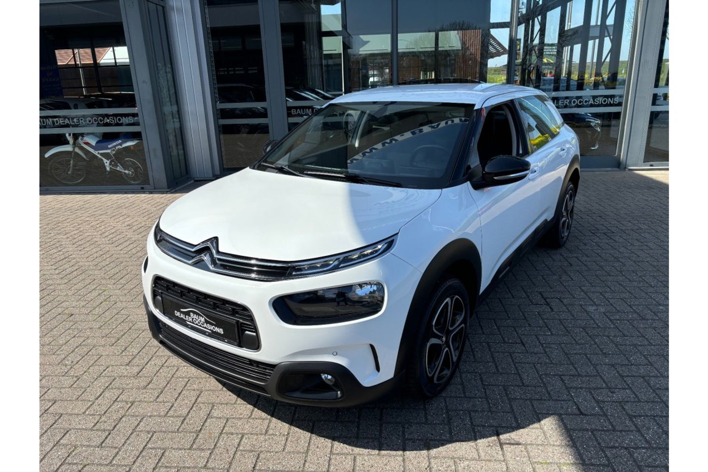 Citroën C4 Cactus 1.2 PURETECH 110PK FEEL ED. AIRCO CAPLAY NAVI PDC