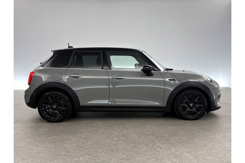 MINI Cooper 1.5 Cooper Business Edition LED Carplay Clima Cruise Navigatie 16"LMV PDC Stoelverwarming