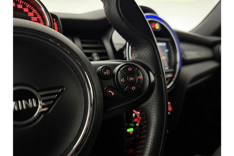 MINI Cooper 1.5 Cooper Business Edition LED Carplay Clima Cruise Navigatie 16"LMV PDC Stoelverwarming