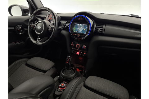 MINI Cooper 1.5 Cooper Business Edition LED Carplay Clima Cruise Navigatie 16"LMV PDC Stoelverwarming