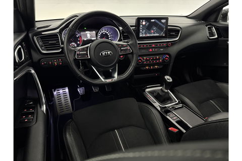 Kia pro_cee'd 1.4 T-GDI GT-PlusLine 140PK Pano Memory JBL Audio Parelmoer LED Clima Cruise Camera Carplay Navi PDC 17"LMV