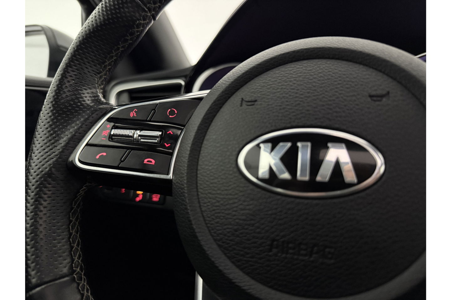 Kia pro_cee'd 1.4 T-GDI GT-PlusLine 140PK Pano Memory JBL Audio Parelmoer LED Clima Cruise Camera Carplay Navi PDC 17"LMV