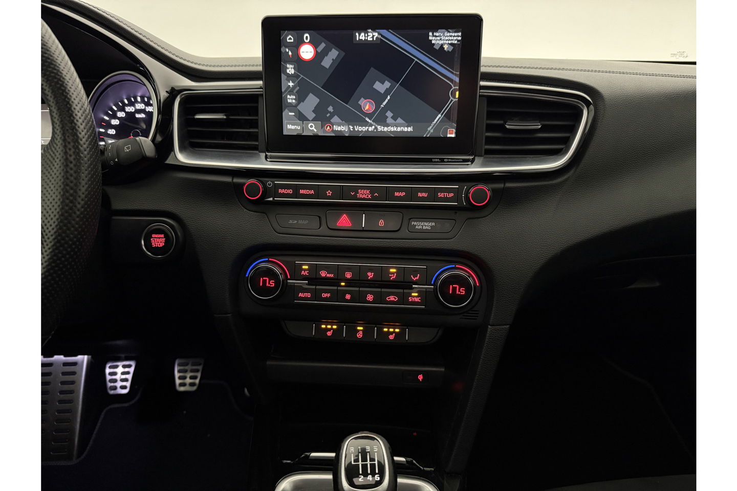 Kia pro_cee'd 1.4 T-GDI GT-PlusLine 140PK Pano Memory JBL Audio Parelmoer LED Clima Cruise Camera Carplay Navi PDC 17"LMV