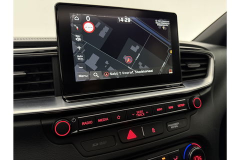 Kia pro_cee'd 1.4 T-GDI GT-PlusLine 140PK Pano Memory JBL Audio Parelmoer LED Clima Cruise Camera Carplay Navi PDC 17"LMV