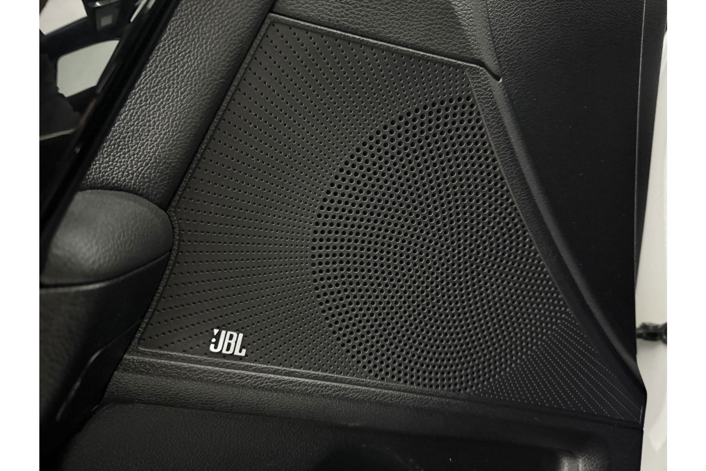 Kia pro_cee'd 1.4 T-GDI GT-PlusLine 140PK Pano Memory JBL Audio Parelmoer LED Clima Cruise Camera Carplay Navi PDC 17"LMV