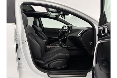 Kia pro_cee'd 1.4 T-GDI GT-PlusLine 140PK Pano Memory JBL Audio Parelmoer LED Clima Cruise Camera Carplay Navi PDC 17"LMV