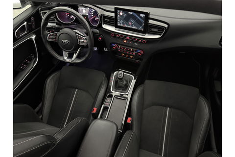 Kia pro_cee'd 1.4 T-GDI GT-PlusLine 140PK Pano Memory JBL Audio Parelmoer LED Clima Cruise Camera Carplay Navi PDC 17"LMV