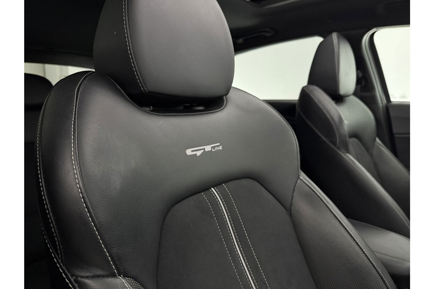Kia pro_cee'd 1.4 T-GDI GT-PlusLine 140PK Pano Memory JBL Audio Parelmoer LED Clima Cruise Camera Carplay Navi PDC 17"LMV