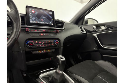 Kia pro_cee'd 1.4 T-GDI GT-PlusLine 140PK Pano Memory JBL Audio Parelmoer LED Clima Cruise Camera Carplay Navi PDC 17"LMV