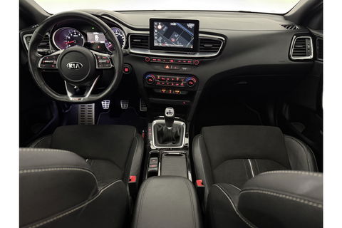 Kia pro_cee'd 1.4 T-GDI GT-PlusLine 140PK Pano Memory JBL Audio Parelmoer LED Clima Cruise Camera Carplay Navi PDC 17"LMV