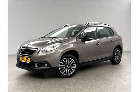 Peugeot 2008 1.2 PureTech Pano Airco Trekhaak LED Navigatie Parkeersensoren 16"LMV