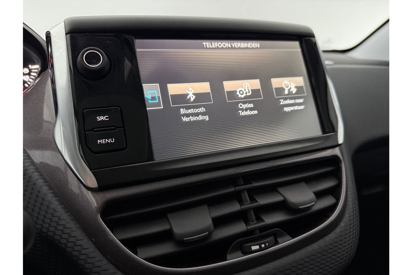 Peugeot 2008 1.2 PureTech Pano Airco Trekhaak LED Navigatie Parkeersensoren 16"LMV
