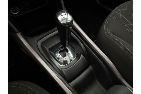 Peugeot 2008 1.2 PureTech Pano Airco Trekhaak LED Navigatie Parkeersensoren 16"LMV