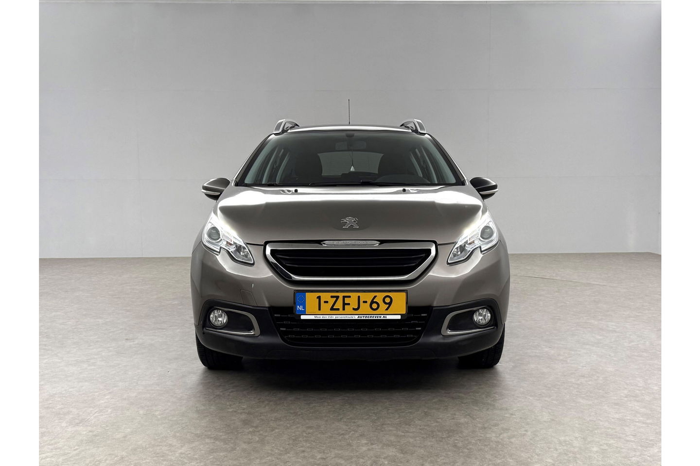 Peugeot 2008 1.2 PureTech Pano Airco Trekhaak LED Navigatie Parkeersensoren 16"LMV
