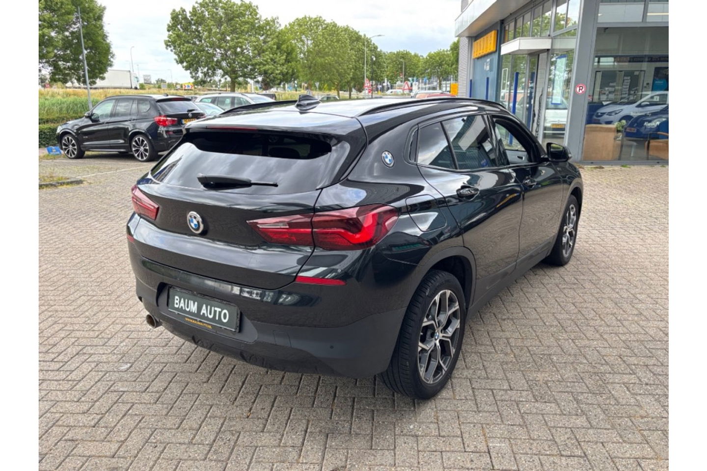 BMW X2 SDRIVE18I BNSED+ AUTOMAAT AIRCO LMV LED PDC-CAMERA