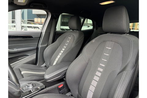 BMW X2 SDRIVE18I BNSED+ AUTOMAAT AIRCO LMV LED PDC-CAMERA