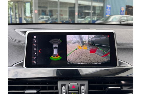 BMW X2 SDRIVE18I BNSED+ AUTOMAAT AIRCO LMV LED PDC-CAMERA