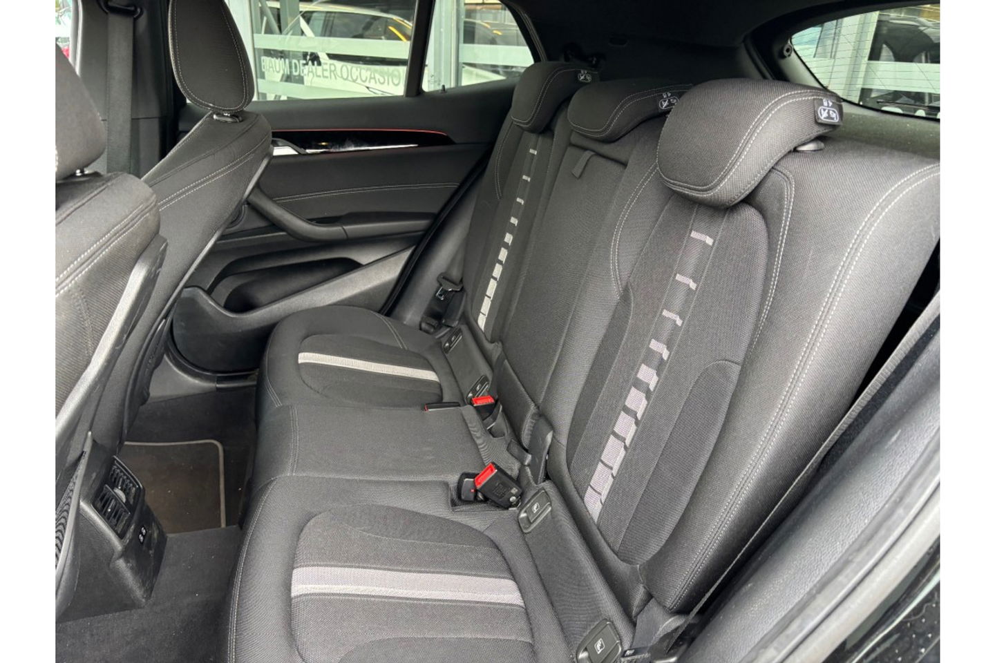 BMW X2 SDRIVE18I BNSED+ AUTOMAAT AIRCO LMV LED PDC-CAMERA