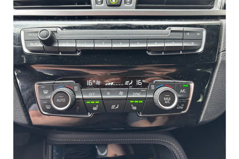 BMW X2 SDRIVE18I BNSED+ AUTOMAAT AIRCO LMV LED PDC-CAMERA