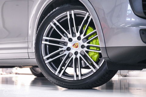 Porsche Cayenne 3.0 S E-Hybrid 416 pk | NL auto NAP | Rijklaarprijs | Bose | Panoramadak | 21 inch | Meteorgrey |