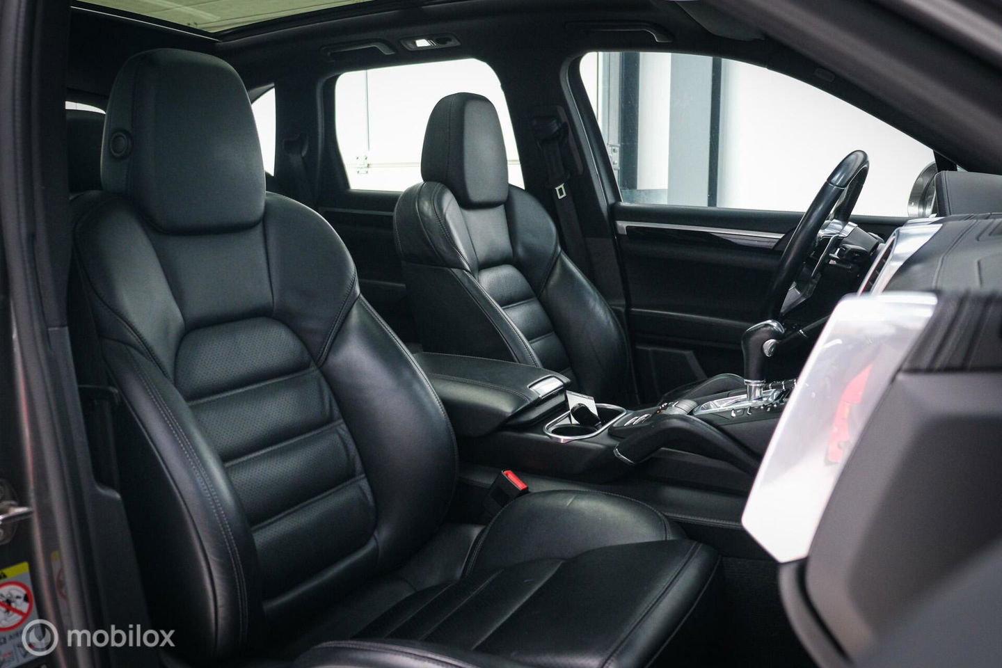 Porsche Cayenne 3.0 S E-Hybrid 416 pk | NL auto NAP | Rijklaarprijs | Bose | Panoramadak | 21 inch | Meteorgrey |