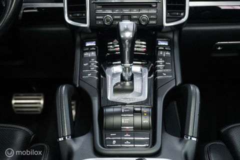 Porsche Cayenne 3.0 S E-Hybrid 416 pk | NL auto NAP | Rijklaarprijs | Bose | Panoramadak | 21 inch | Meteorgrey |