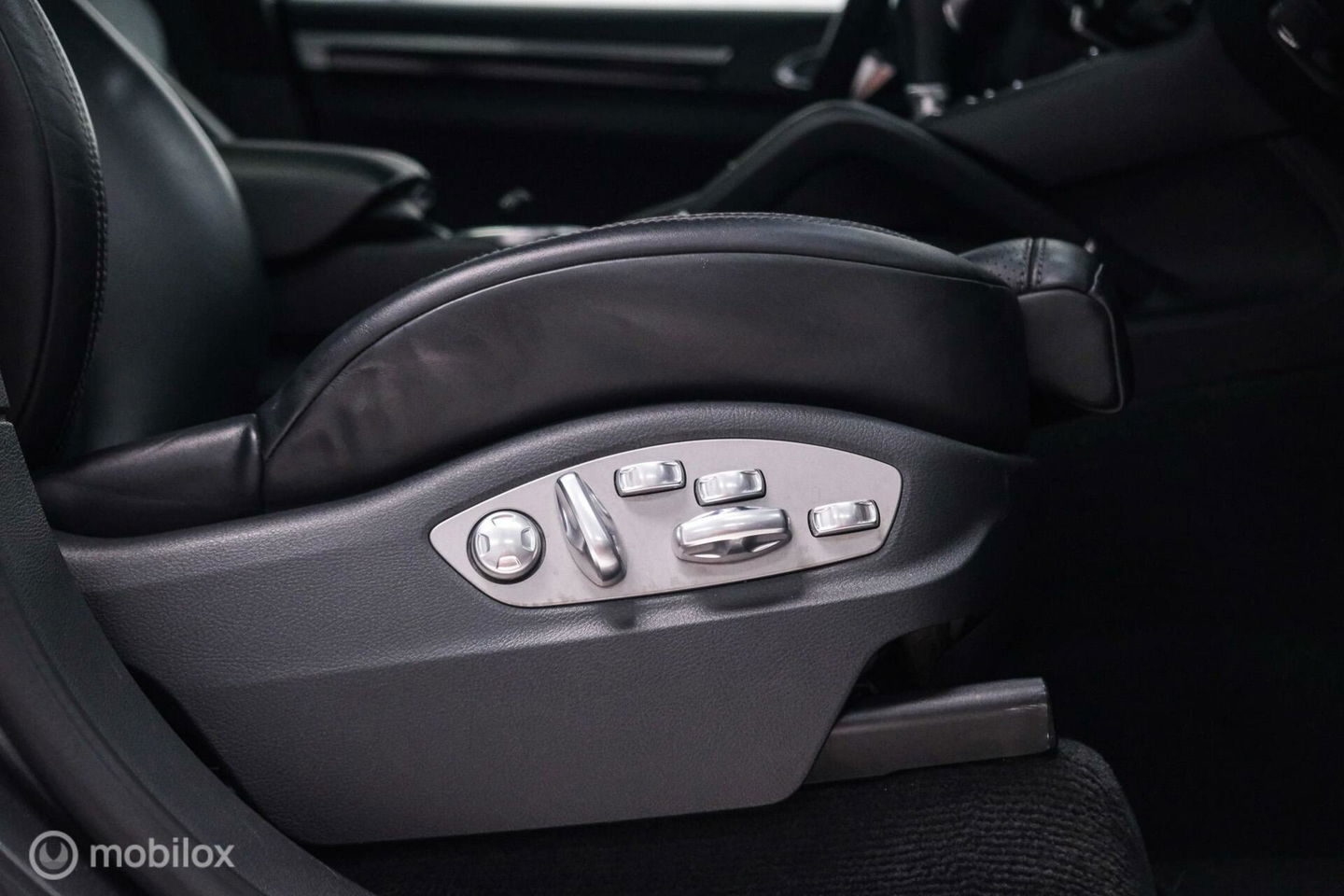 Porsche Cayenne 3.0 S E-Hybrid 416 pk | NL auto NAP | Rijklaarprijs | Bose | Panoramadak | 21 inch | Meteorgrey |