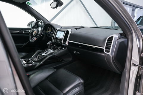 Porsche Cayenne 3.0 S E-Hybrid 416 pk | NL auto NAP | Rijklaarprijs | Bose | Panoramadak | 21 inch | Meteorgrey |