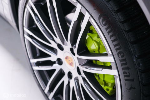 Porsche Cayenne 3.0 S E-Hybrid 416 pk | NL auto NAP | Rijklaarprijs | Bose | Panoramadak | 21 inch | Meteorgrey |
