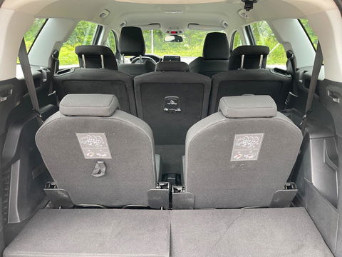 Peugeot 5008 1.2 PureTech BLEU LEASE EXCUTIVE 7-PERSOONS