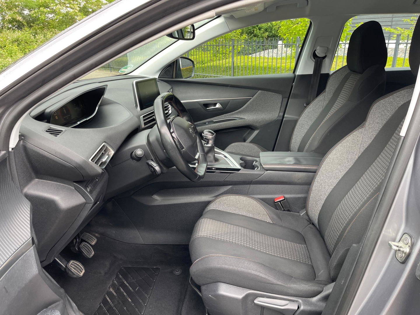 Peugeot 5008 1.2 PureTech BLEU LEASE EXCUTIVE 7-PERSOONS
