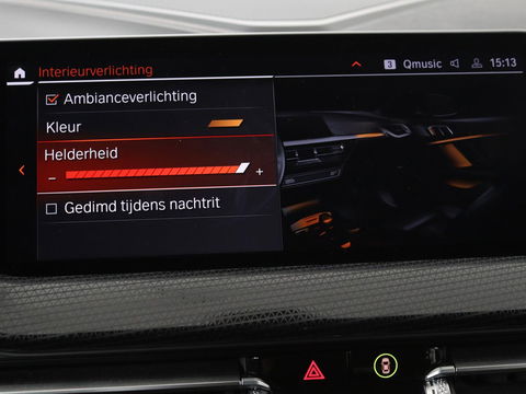 BMW 1-serie 118i Business Edition | Luxury Line | Panoramadak | Leder | Stoel & stuurverwarming | Camera | Carplay | Full LED | Live Cockpit | Navigatie | HiFi System | Parkeerhulp | Climate control