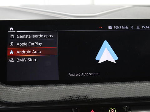 BMW 1-serie 118i Business Edition | Luxury Line | Panoramadak | Leder | Stoel & stuurverwarming | Camera | Carplay | Full LED | Live Cockpit | Navigatie | HiFi System | Parkeerhulp | Climate control