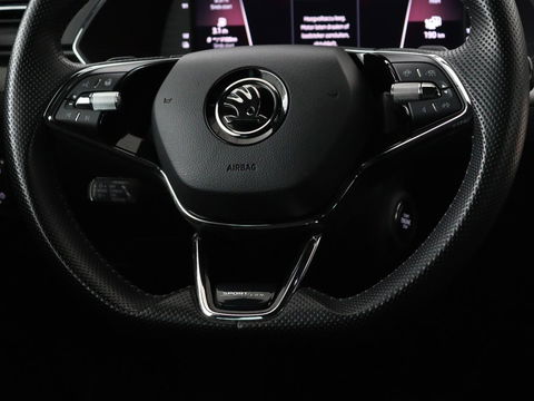 Škoda Superb 1.4 TSI iV Sportline | Leder/Alcantara | Stoel & stuurverwarming | Adaptive cruise | Matrix LED | Camera | Navigatie | Keyless | Carplay | Navigatie | Memory | Virtual Cockpit | PHEV