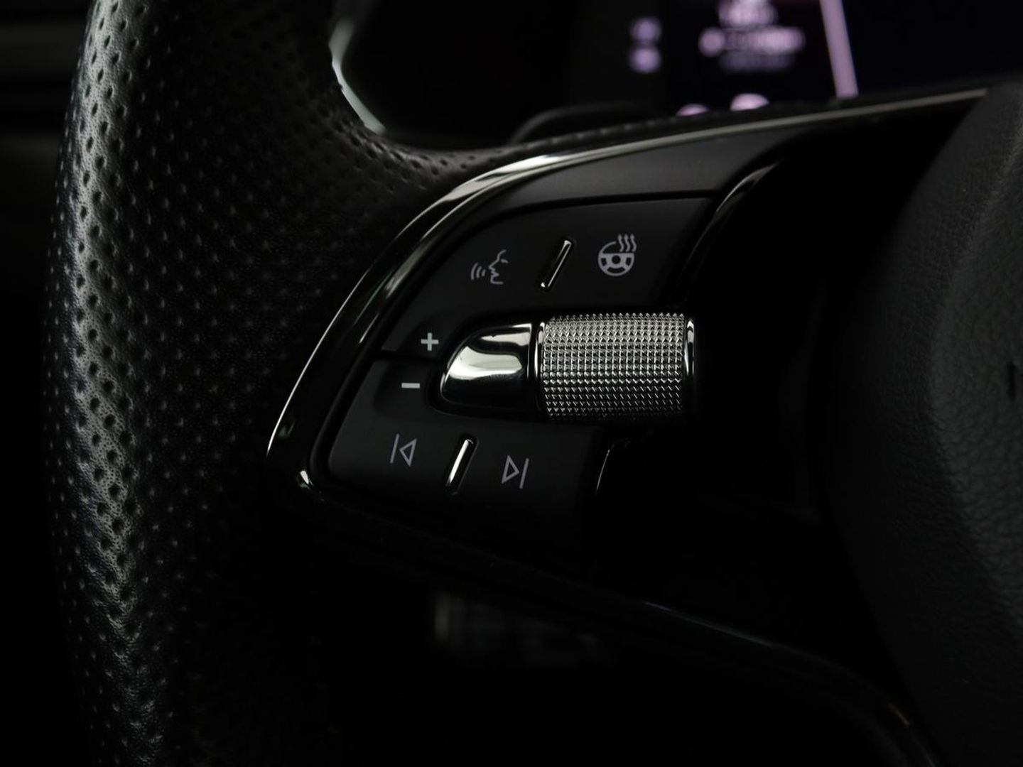 Škoda Superb 1.4 TSI iV Sportline | Leder/Alcantara | Stoel & stuurverwarming | Adaptive cruise | Matrix LED | Camera | Navigatie | Keyless | Carplay | Navigatie | Memory | Virtual Cockpit | PHEV