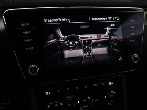 Škoda Superb 1.4 TSI iV Sportline | Leder/Alcantara | Stoel & stuurverwarming | Adaptive cruise | Matrix LED | Camera | Navigatie | Keyless | Carplay | Navigatie | Memory | Virtual Cockpit | PHEV