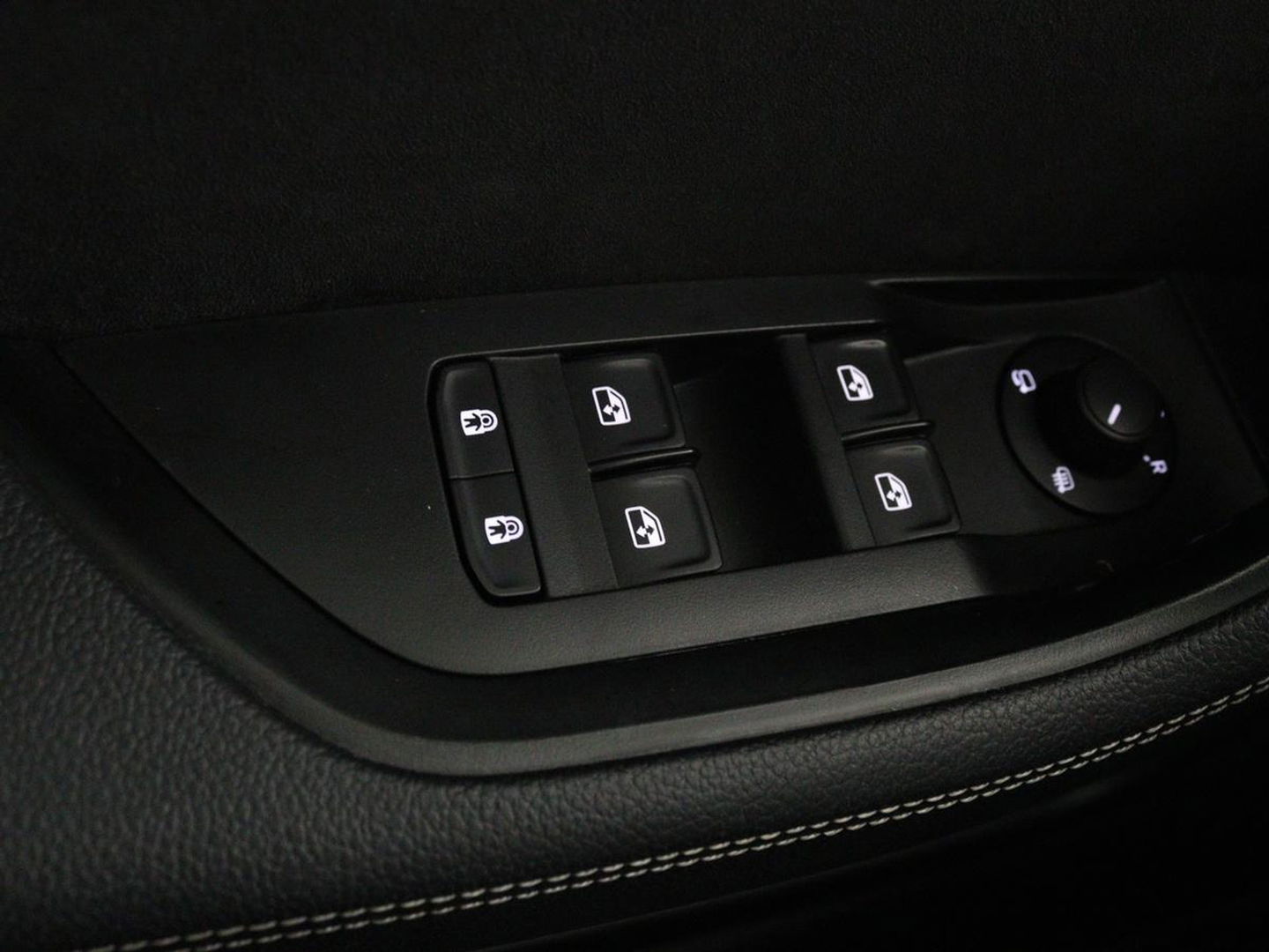 Škoda Superb 1.4 TSI iV Sportline | Leder/Alcantara | Stoel & stuurverwarming | Adaptive cruise | Matrix LED | Camera | Navigatie | Keyless | Carplay | Navigatie | Memory | Virtual Cockpit | PHEV