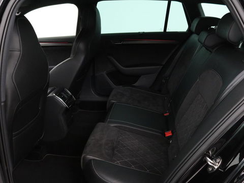 Škoda Superb 1.4 TSI iV Sportline | Leder/Alcantara | Stoel & stuurverwarming | Adaptive cruise | Matrix LED | Camera | Navigatie | Keyless | Carplay | Navigatie | Memory | Virtual Cockpit | PHEV