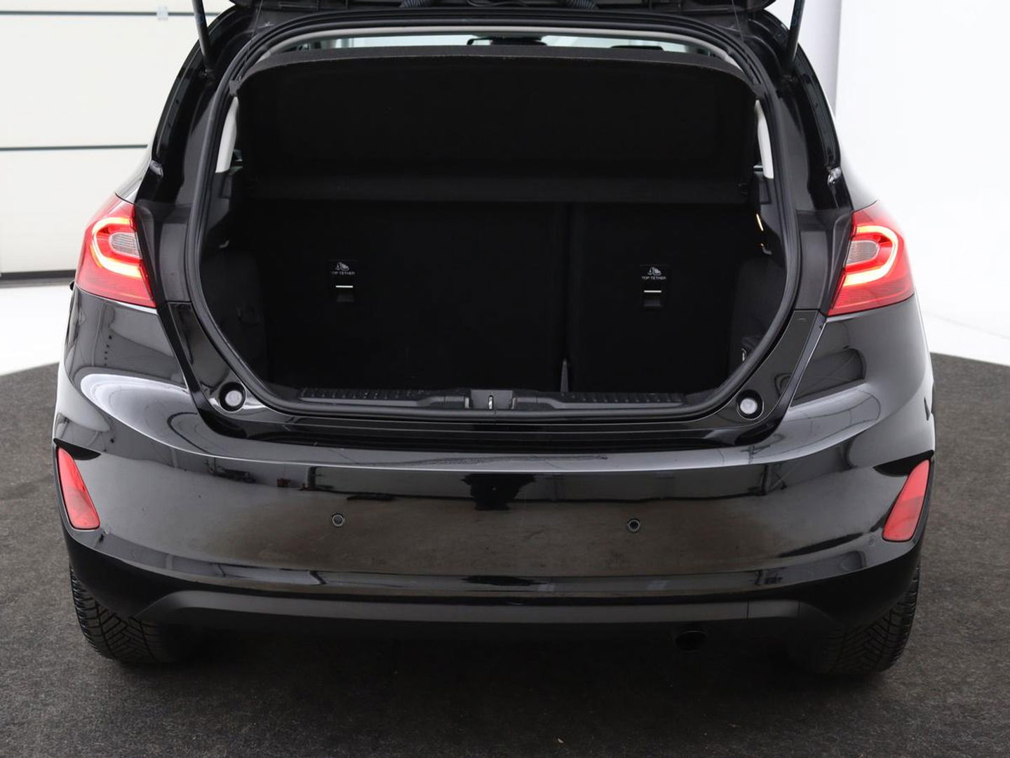 Ford Fiesta 1.0 EcoBoost Titanium | Stoel & stuurverwarming | B&O Sound | Adaptive cruise | Camera | Carplay | Park Assist | Navigatie | Climate control
