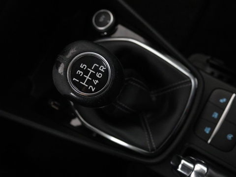 Ford Fiesta 1.0 EcoBoost Titanium | Stoel & stuurverwarming | B&O Sound | Adaptive cruise | Camera | Carplay | Park Assist | Navigatie | Climate control