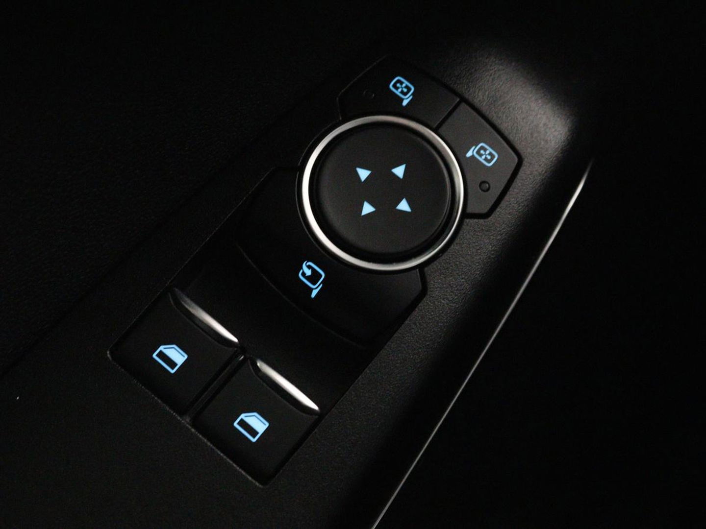 Ford Fiesta 1.0 EcoBoost Titanium | Stoel & stuurverwarming | B&O Sound | Adaptive cruise | Camera | Carplay | Park Assist | Navigatie | Climate control