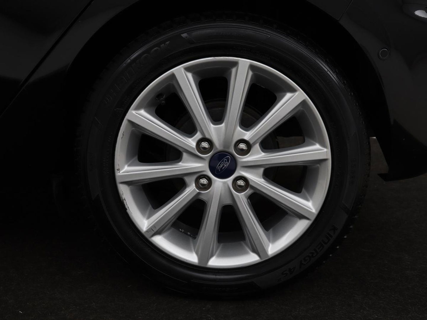 Ford Fiesta 1.0 EcoBoost Titanium | Stoel & stuurverwarming | B&O Sound | Adaptive cruise | Camera | Carplay | Park Assist | Navigatie | Climate control