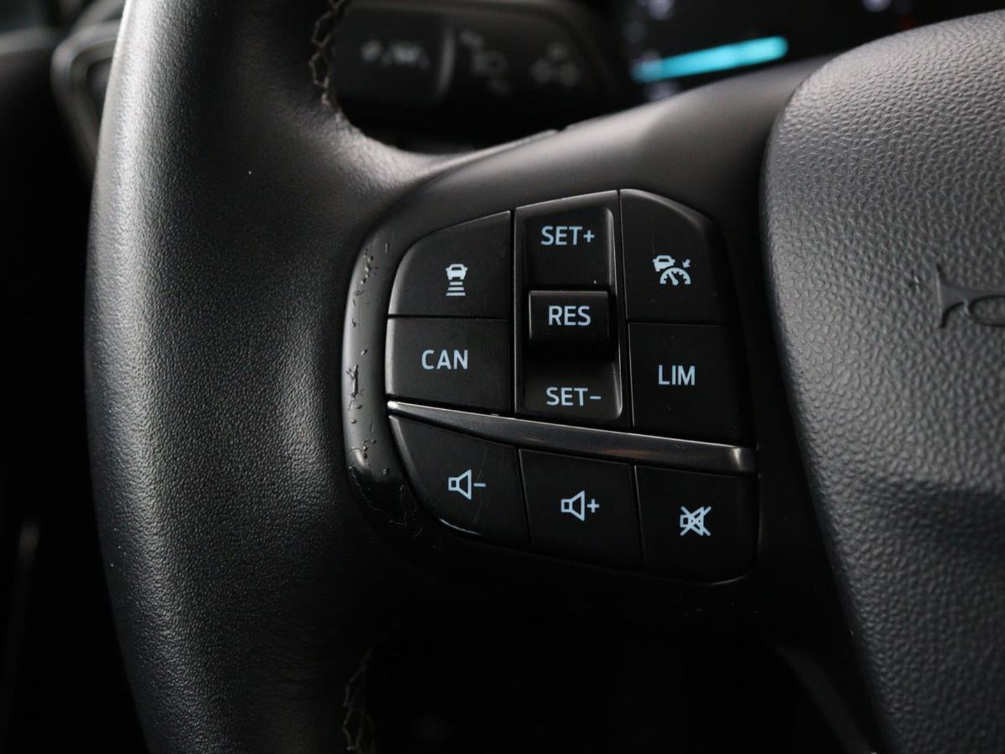 Ford Fiesta 1.0 EcoBoost Titanium | Stoel & stuurverwarming | B&O Sound | Adaptive cruise | Camera | Carplay | Park Assist | Navigatie | Climate control