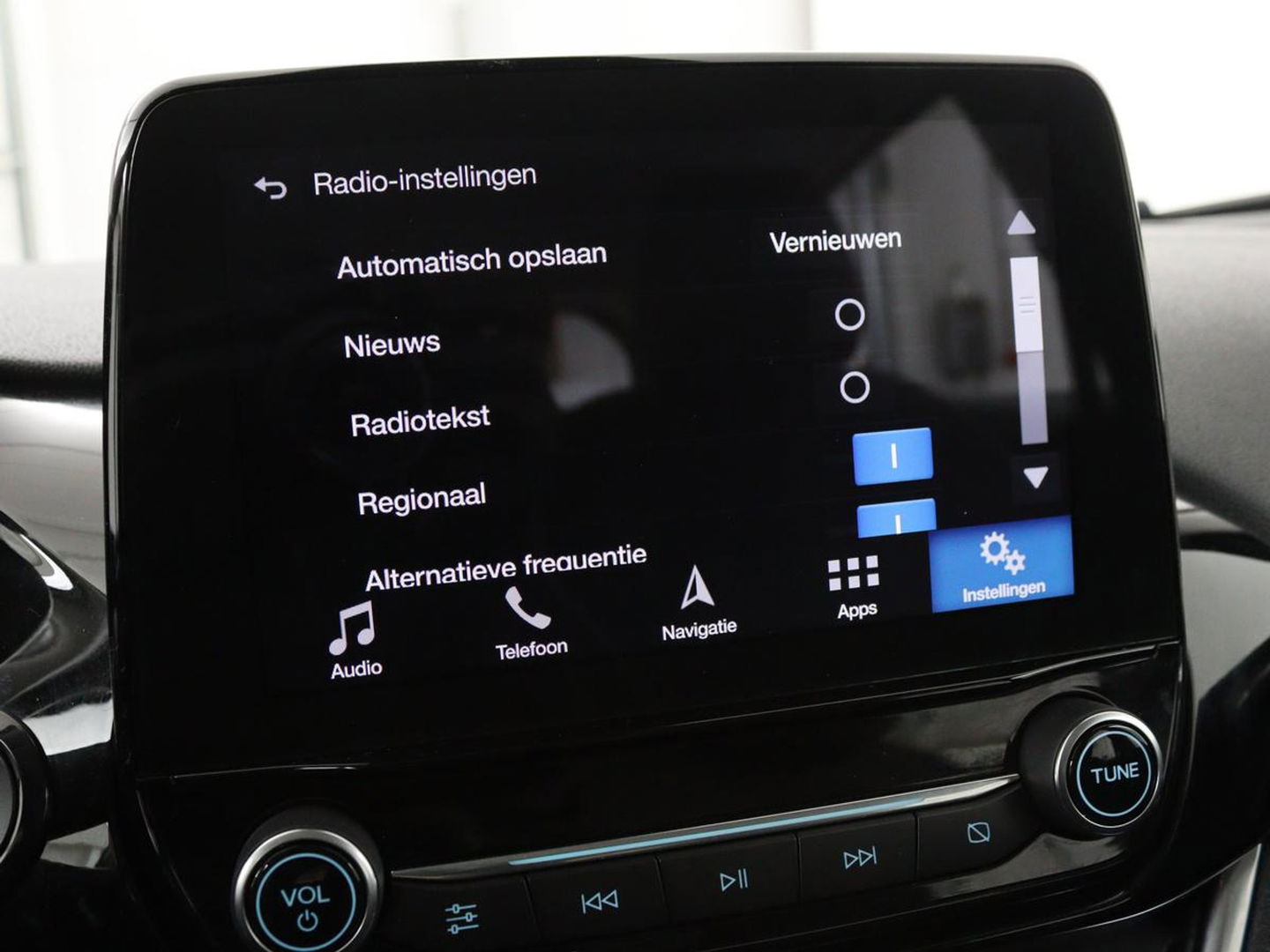 Ford Fiesta 1.0 EcoBoost Titanium | Stoel & stuurverwarming | B&O Sound | Adaptive cruise | Camera | Carplay | Park Assist | Navigatie | Climate control